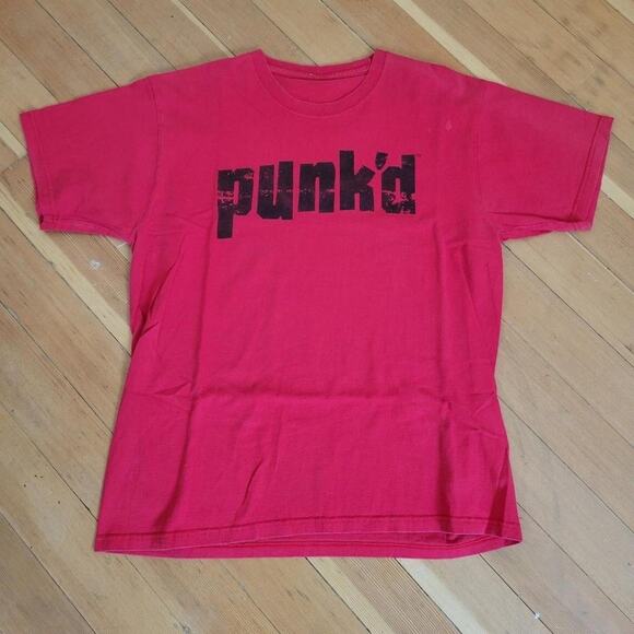 Vtg Y2k Punk'd Spellout Logo MTV Show Promo T Shirt Red Large Ashton Kutcher - Picture 1 of 4